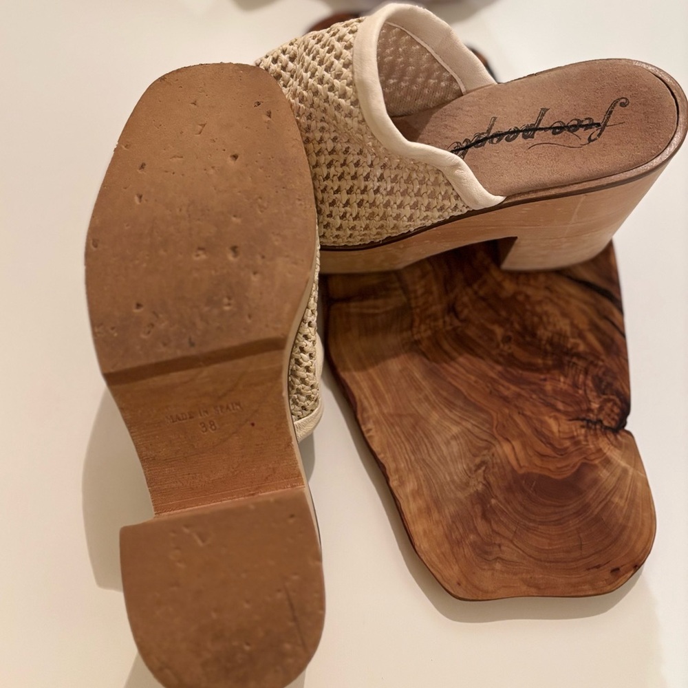 Free People Coastal‑Chic Woven Mules | Wood Heel Boho Slip‑Ons - Picture 6 of 9